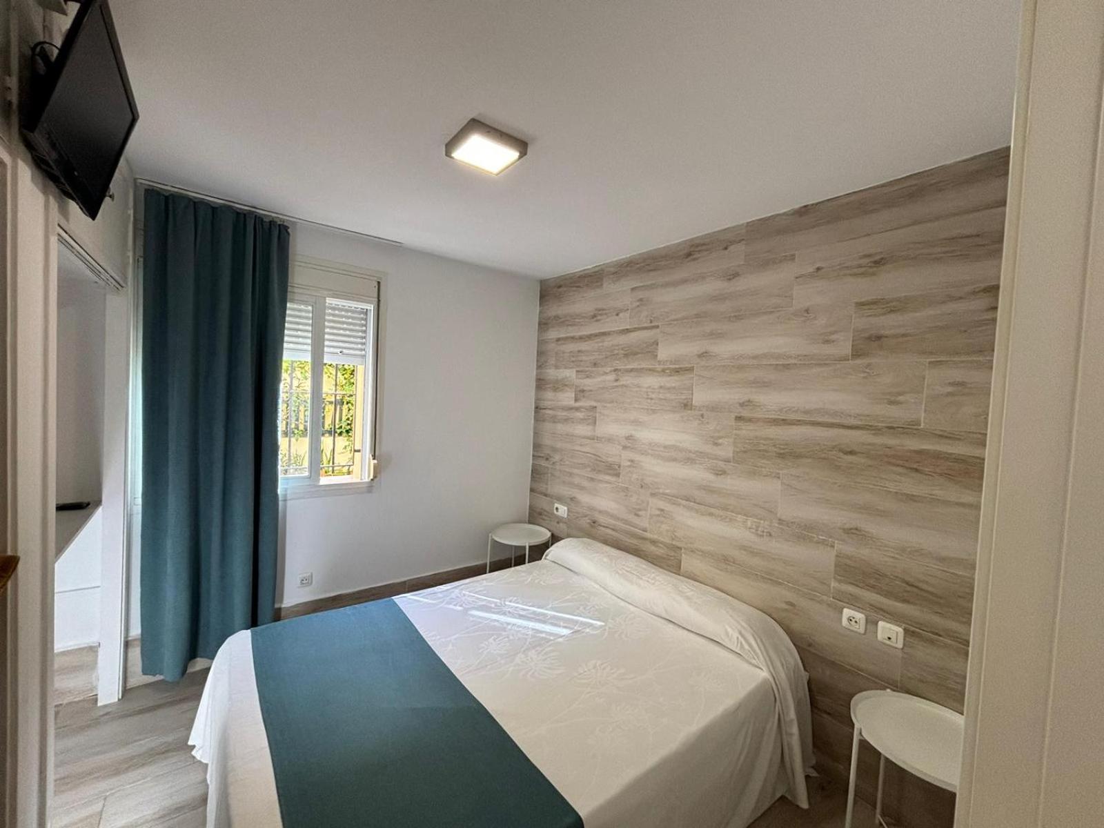 Hospederia Imar Hotel Кадис Екстериор снимка